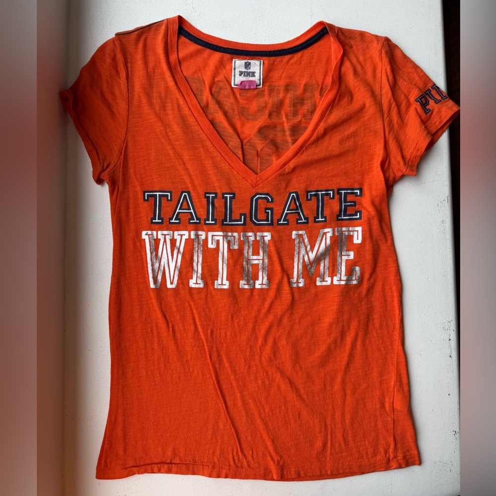 PINK VICTORIA'S SECRET T-SHIRT Chicago Bears Vintage size M